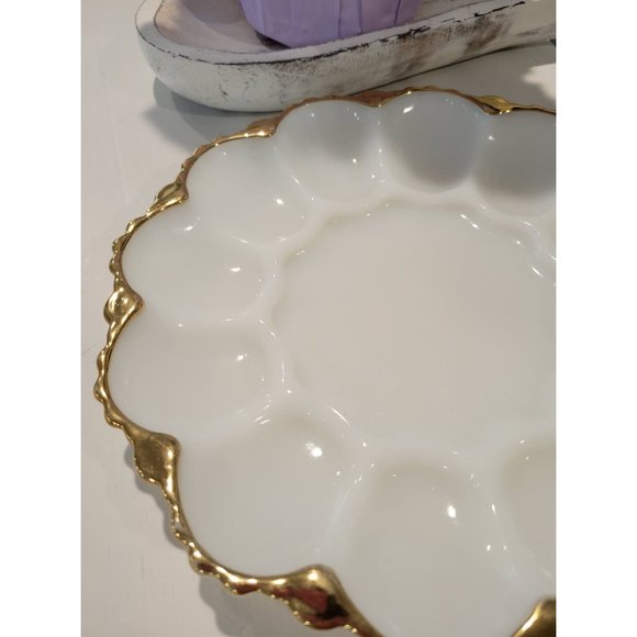Anchor Hocking Fire King Milk White Deviled Egg Plate with Gold Trim - Picture 4 of 5